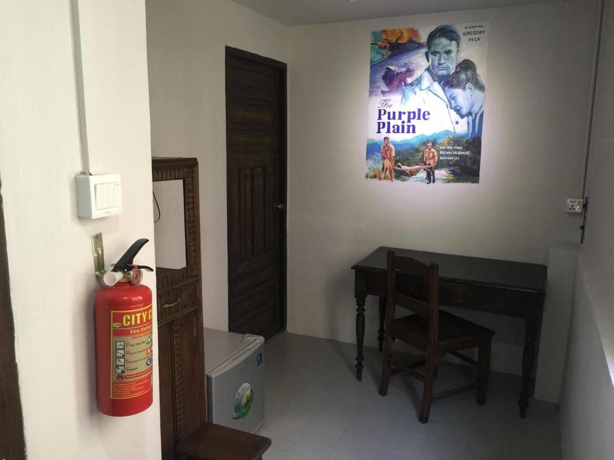 Shwe Yo Vintage Hostel Gyogon Extérieur photo